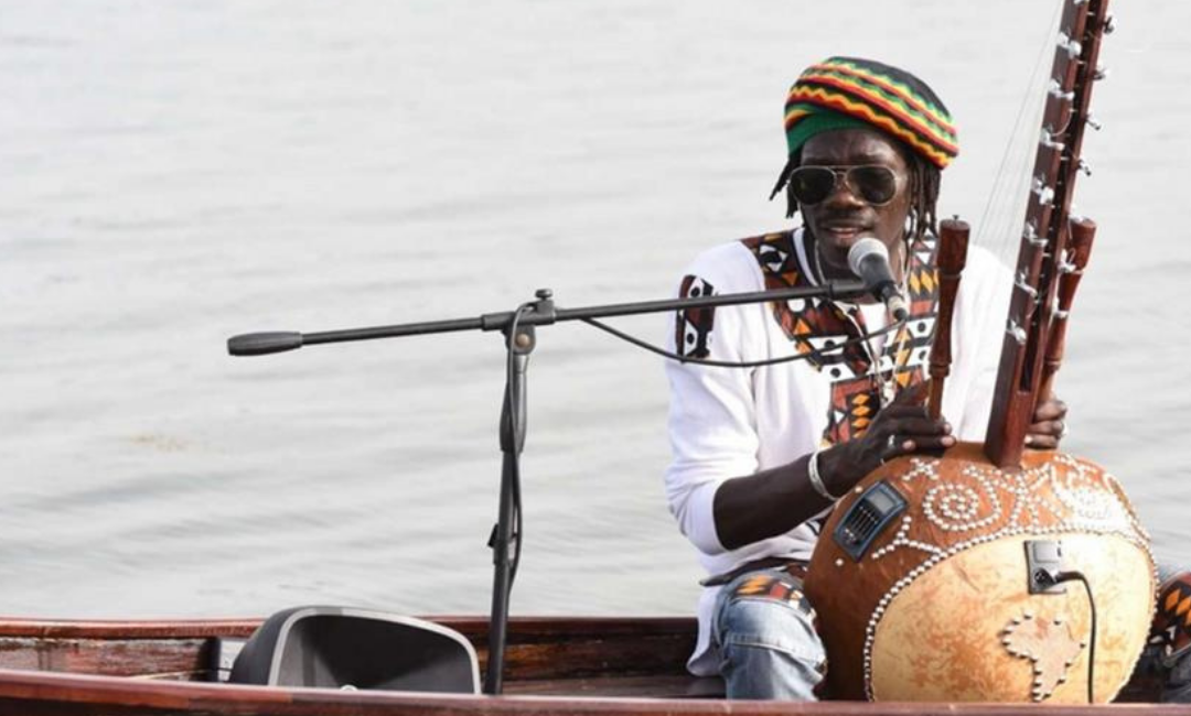 Dalla Libia al lago Trasimeno, la sfida di Alieu e della sua kora